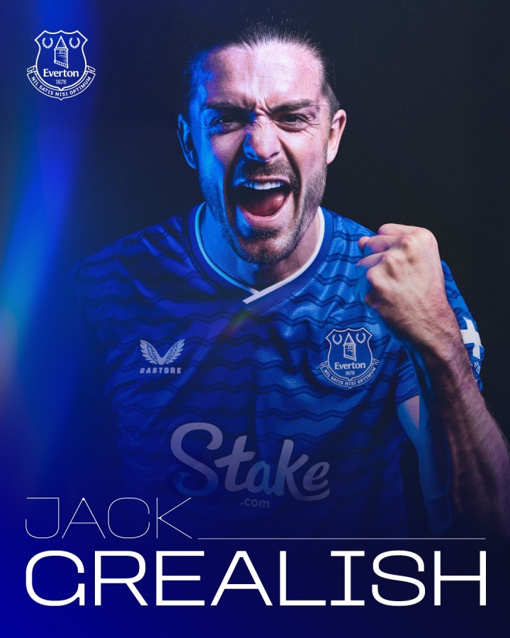 承担了右翼 承担了右翼