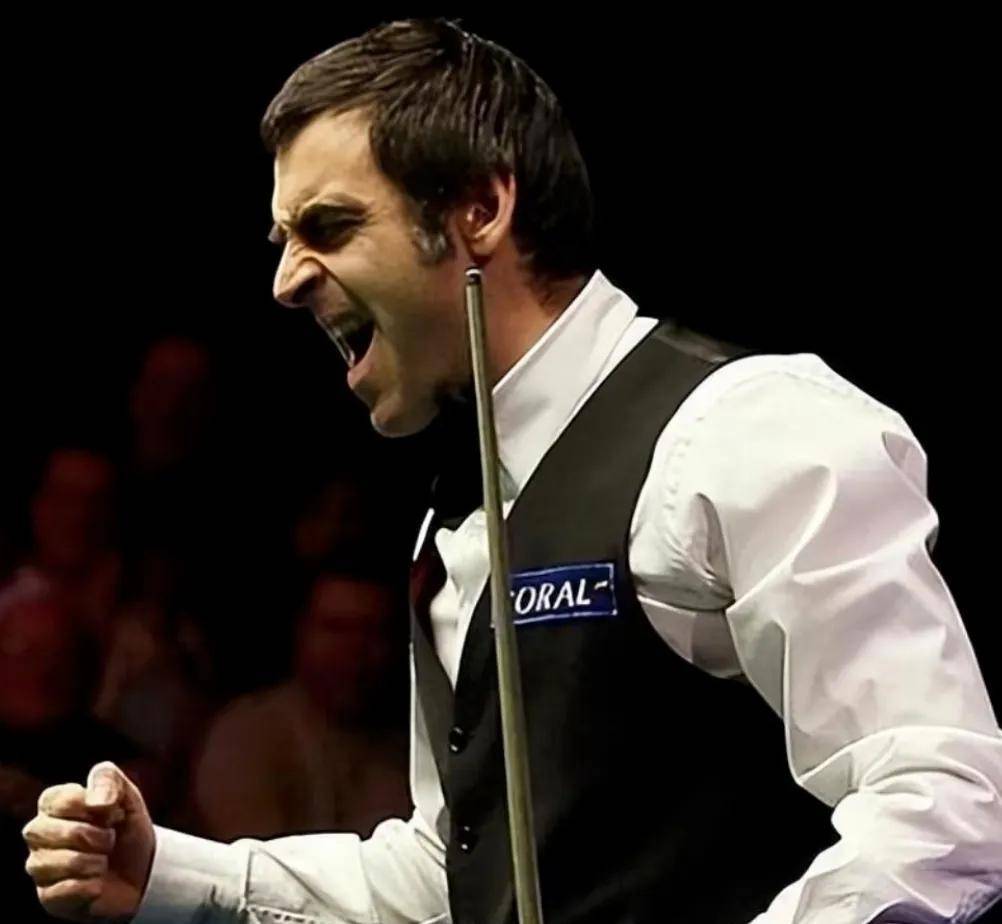 这真是个辉, 对球的走位, 可他打得很