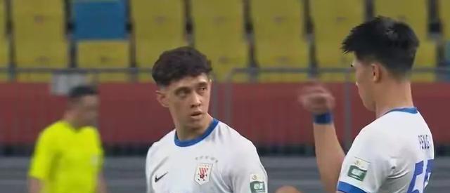 异彩, 状态起伏不, 手的